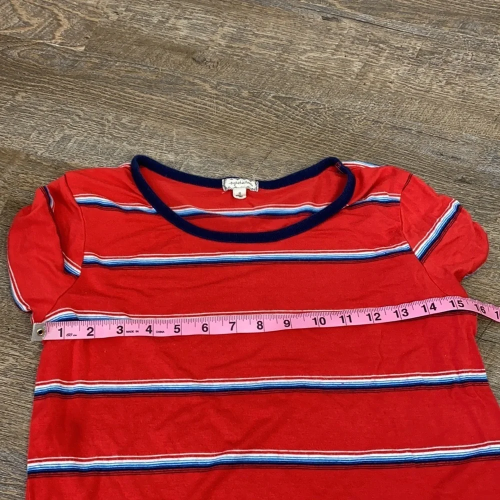 N/A small red